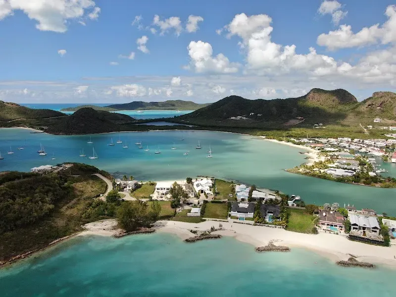Jolly Beach - Antigua - Nature attraction in the Caribbean