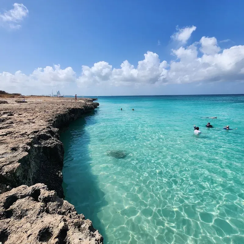 Tres Trapi Beach - Nature attraction in the Caribbean