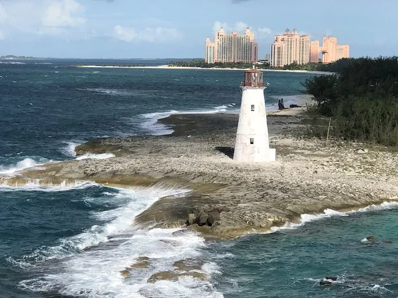 Nassau Harbour Lighthouse