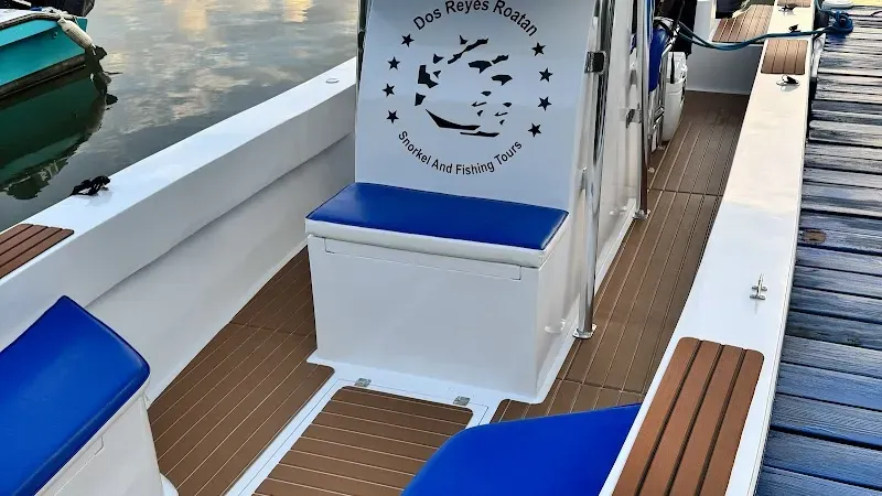 Dos Reyes Roatan Charter - Nature attraction in the Caribbean