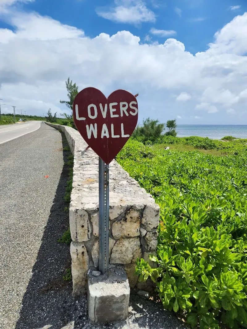 Lovers Wall - Grand Cayman - Historical attraction in the Caribbean