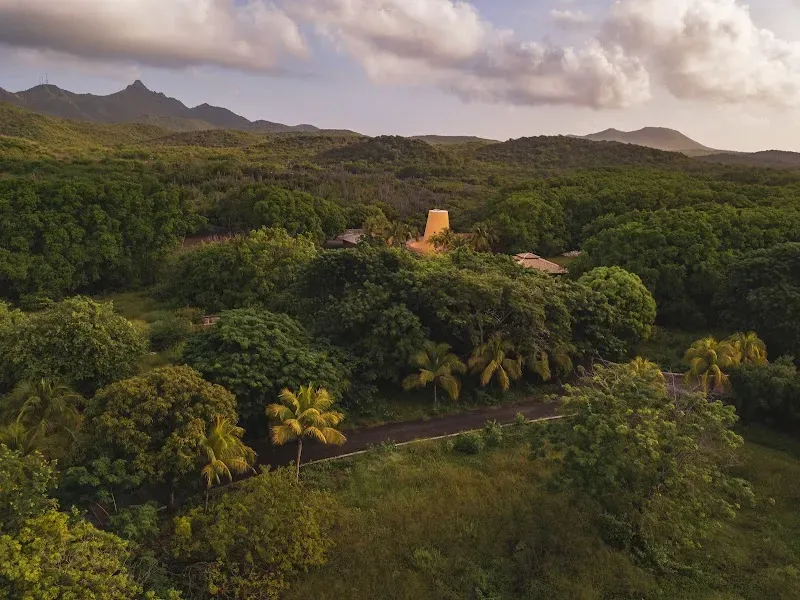 Hòfi Mango - Nature attraction in the Caribbean