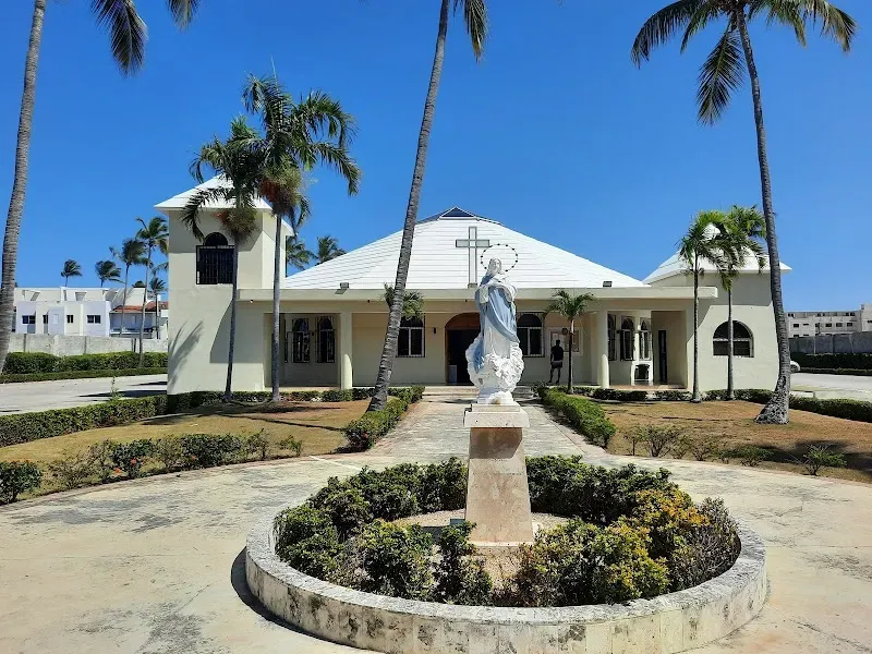 Iglesia católica Jesus Maestro - Nature attraction in the Caribbean