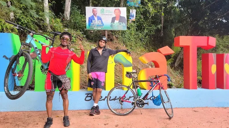 Letrero Turístico Mama Tingó - Nature attraction in the Caribbean