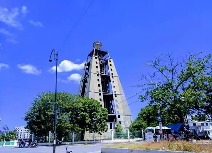 Tour 2004 Bicentennial Monument - Historical attraction in the Caribbean