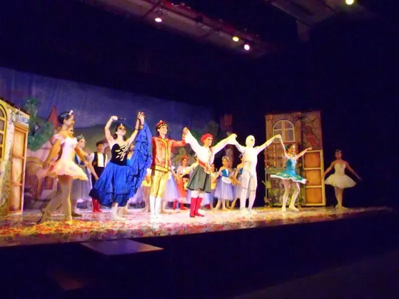 Casa de la Cultura Ramón Vásquez Brito - Cultural attraction in the Caribbean