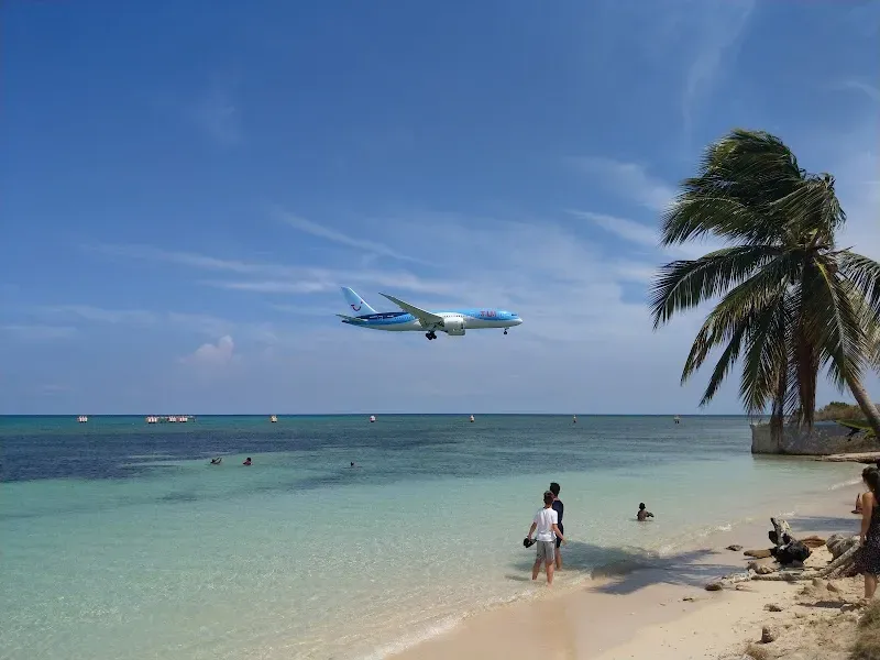 Dead End Beach - Nature attraction in the Caribbean