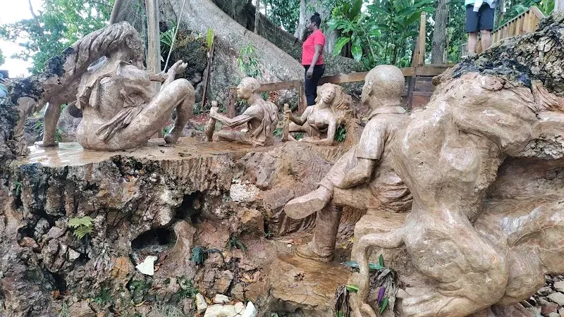 Jamaica Giants Sculpture Park & Art Gallery - Nature attraction in the Caribbean