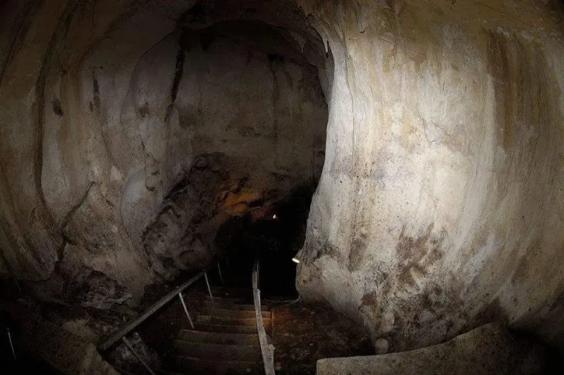 Nonsuch Cave - Nature attraction in the Caribbean