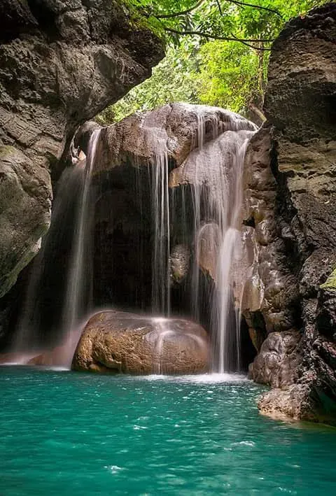 Somerset Falls - Nature attraction in the Caribbean