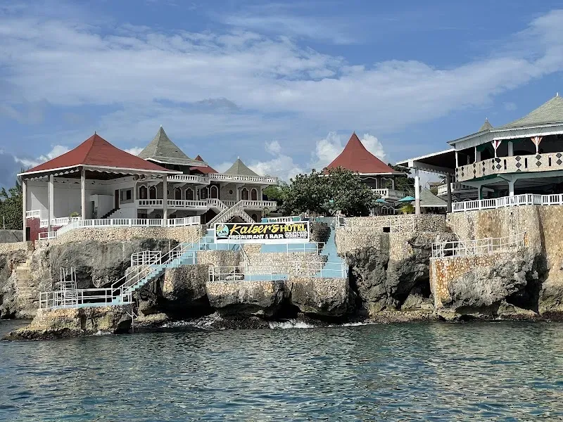 YAMON REDSTRIPE CATAMARAN CRUISES - Nature attraction in the Caribbean