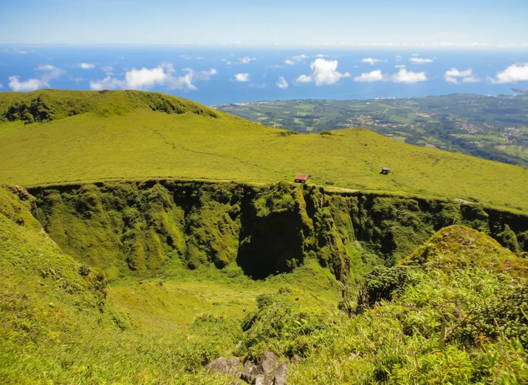 Mont Pelée - Volcano attraction in the Caribbean