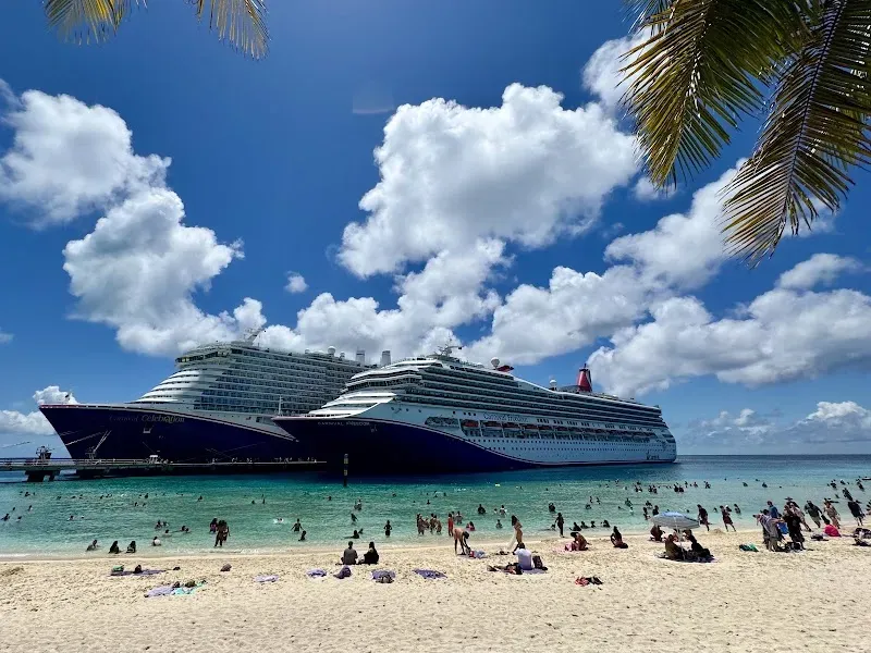 Grand Turk beach - Nature attraction in the Caribbean
