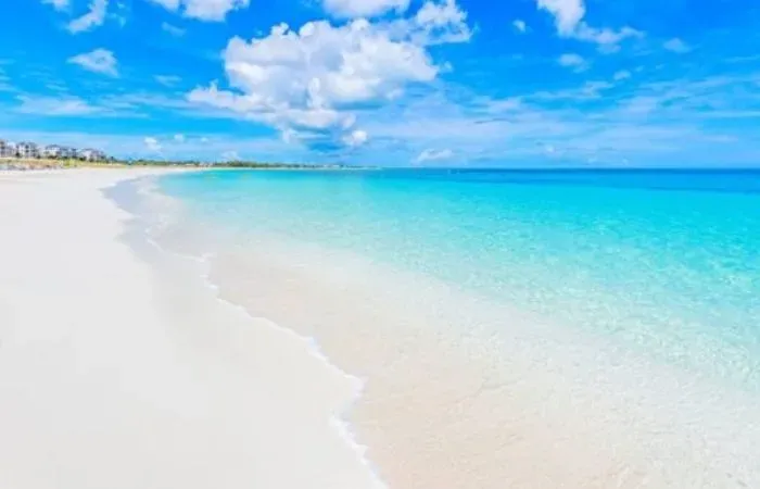 Leeward Beach - Nature attraction in the Caribbean