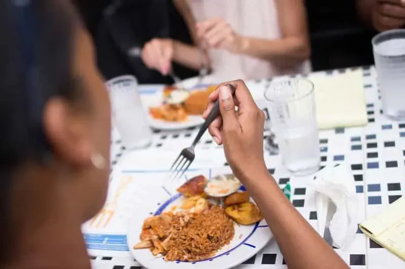 Nassau: Bites and Sites Food and Cultural Walking Tour