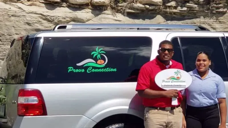 Providenciales: Private Luxury Round-Trip Airport Transfer.