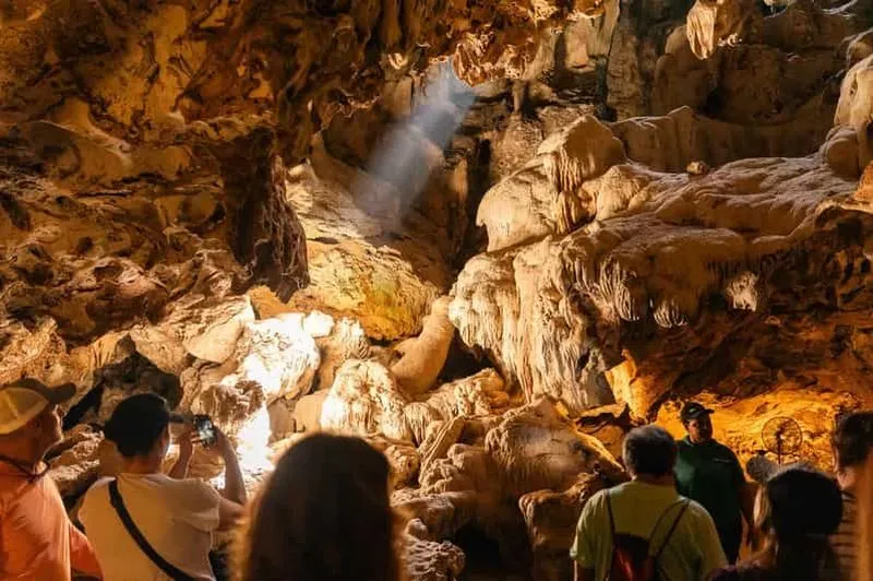 Willemstad: Half-Day at Hato Caves, Flamingos, and Beach