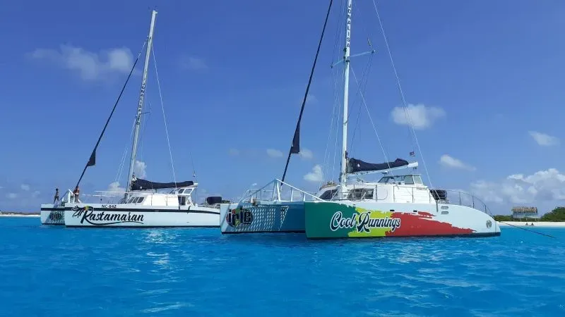 Klein Curaçao Catamaran Excursion with Breakfast and Lunch