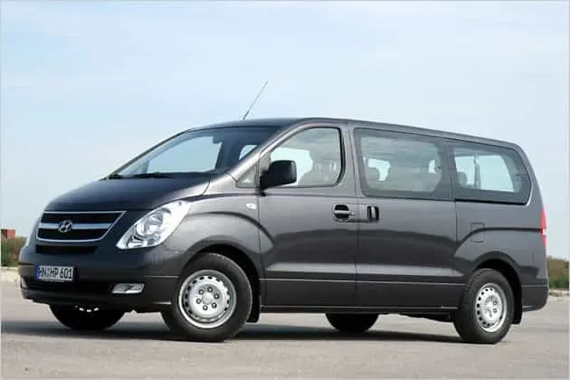 Private Round-Trip Transfer from Aruba Airport to Hotel