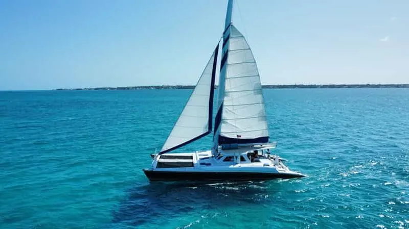 Bahamas: Swim with Pigs and Snorkeling Cruise with Lunch and Rum