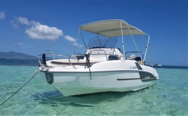 Boat rental - Bénéteau Flyer 5.5 SUNdeck (Motorboat)
