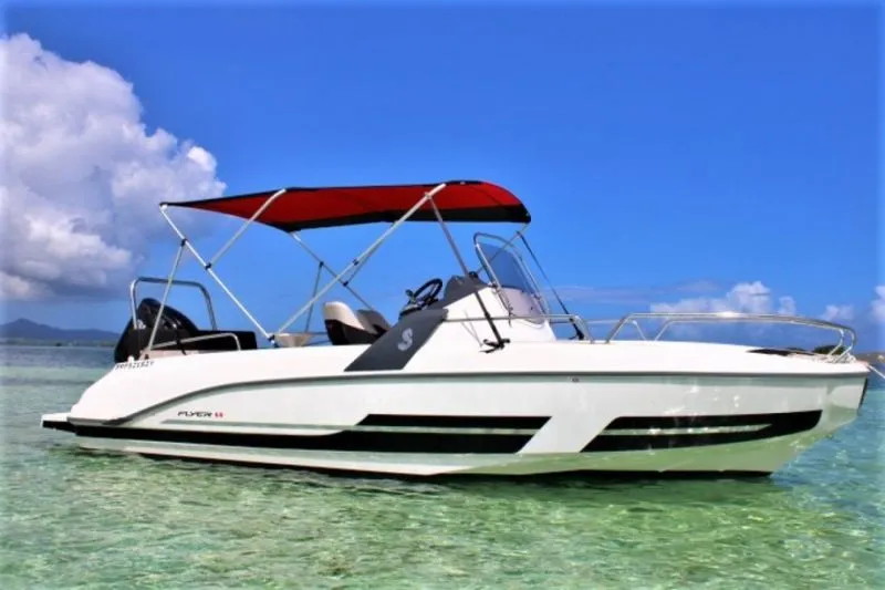 Boat rental - Bénéteau Flyer 6.6 SUNdeck (Motorboat)