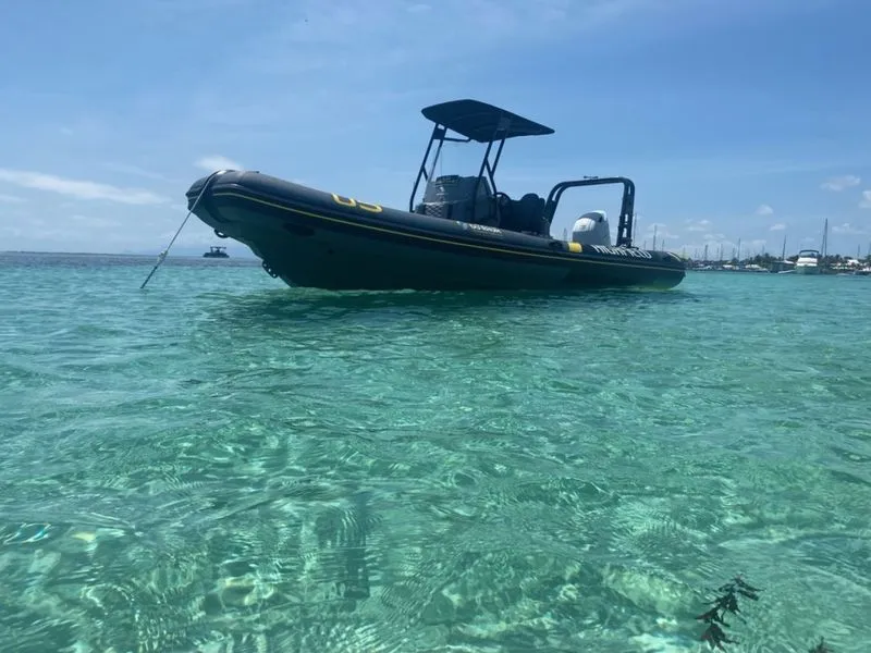 Boat rental - Highfield patrol 700 route du rhum (Semi-rigid)