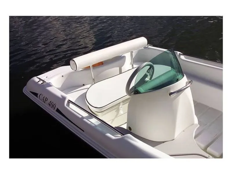 Boat rental - Rigiflex Cap 400 (Motorboat)