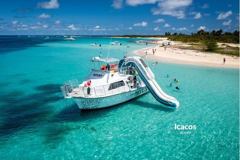 Catamaran Trip to Icacos Island from Fajardo with Snorkeling - experience in Puerto Rico