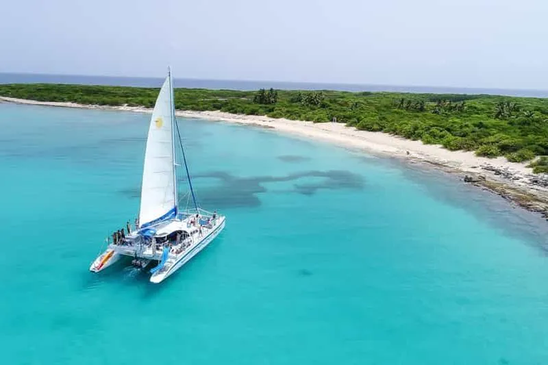 From Fajardo: Icacos Island Full-Day Catamaran Trip - experience in Puerto Rico