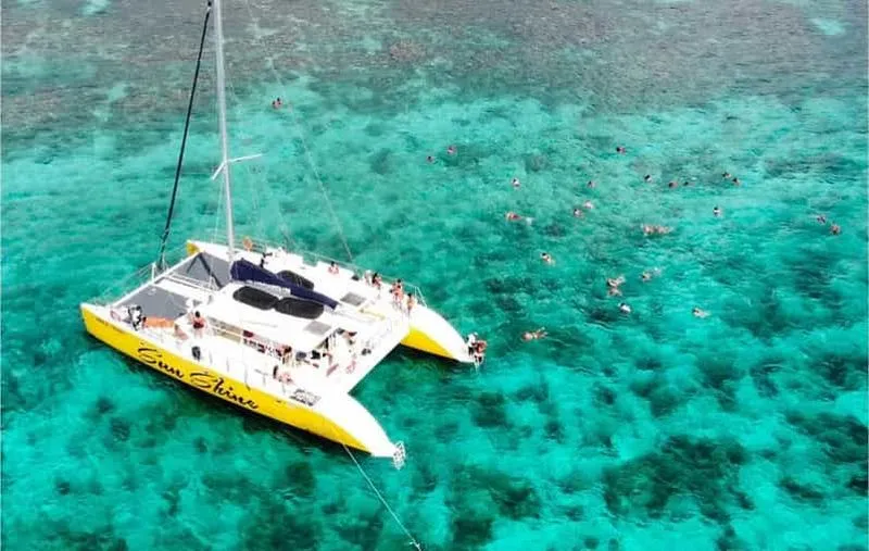 From Falmouth/Ocho Rios: Negril Beach and Catamaran Cruise