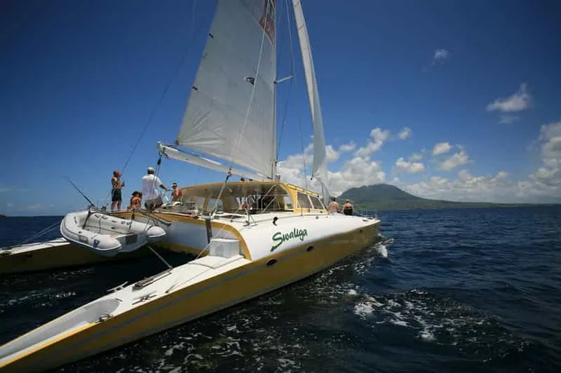 Full-Day Catamaran Cruise to Nevis from St. Kitts - experience in Saint-Christophe-et-Niévès