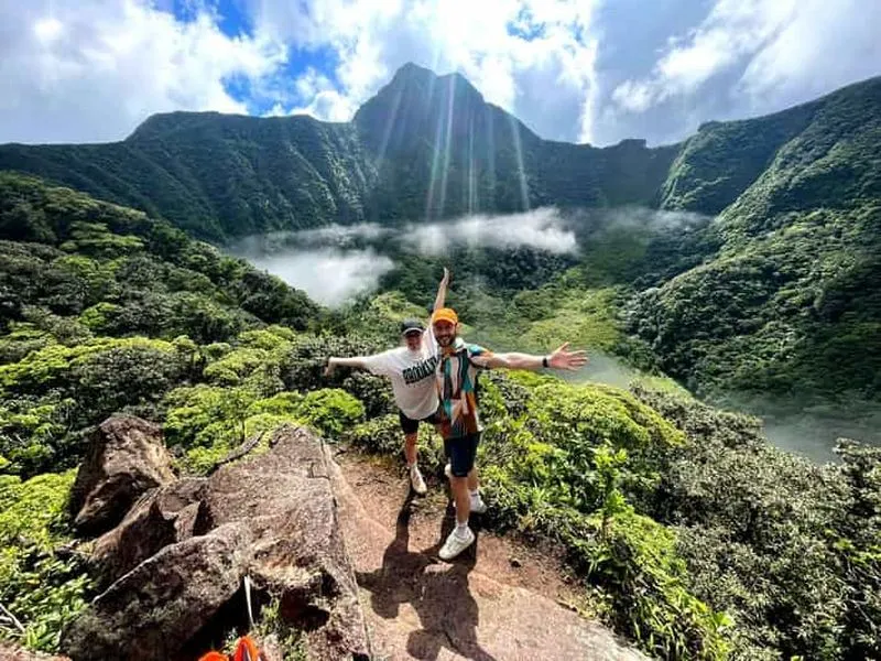 Hiking in St. Kitts: Mount Liamuiga Volcano Highlight - experience in Saint-Christophe-et-Niévès