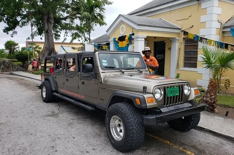 Jeep Tour in Nassau