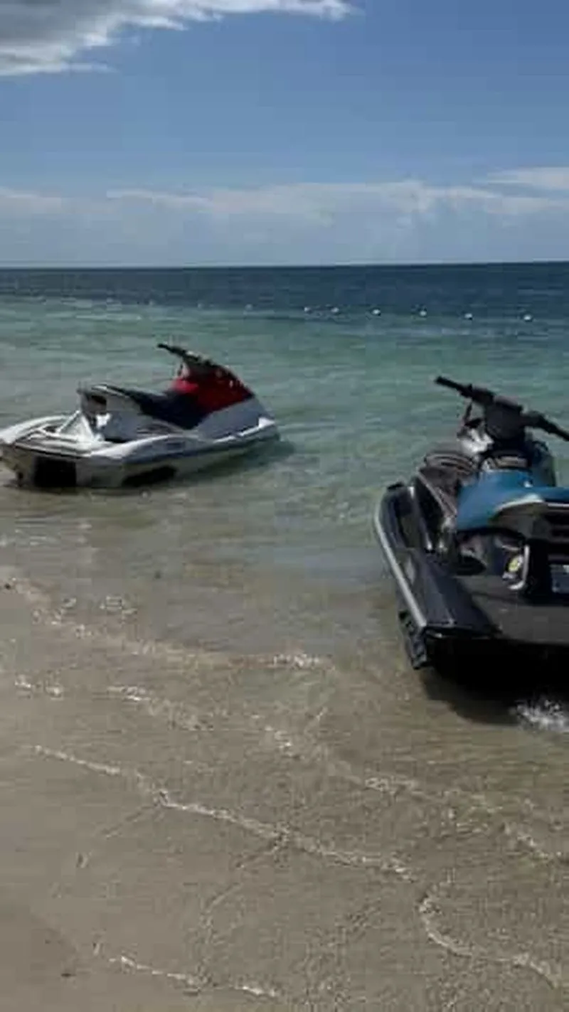Montego Bay: Jet Car or Jet Ski Experience