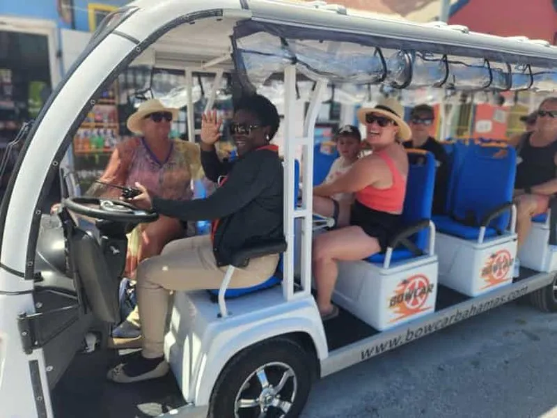 Nassau: Electric Bus Tour with Food and Drink Tasting