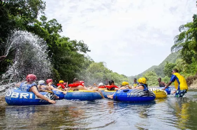 Roseau: Wacky River Water Safari