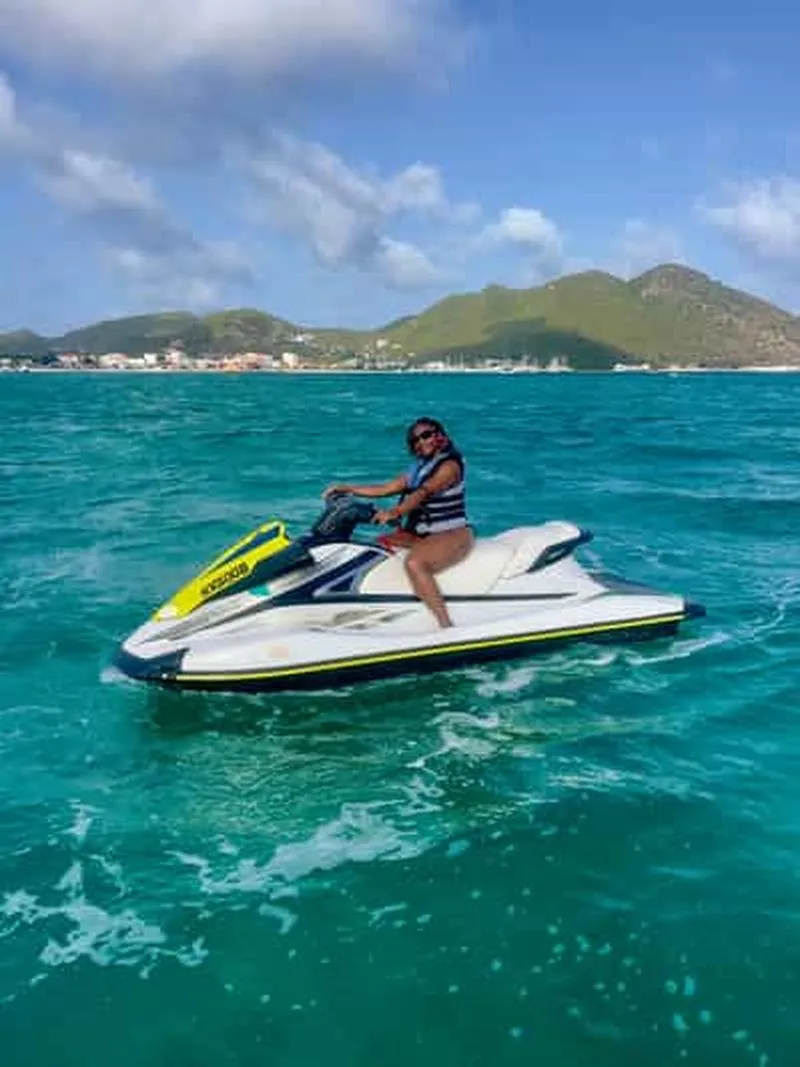 St. Maarten: 1-Hour Jet Ski Rental in Philipsburg - experience in Sint Maarten (Dutch side)
