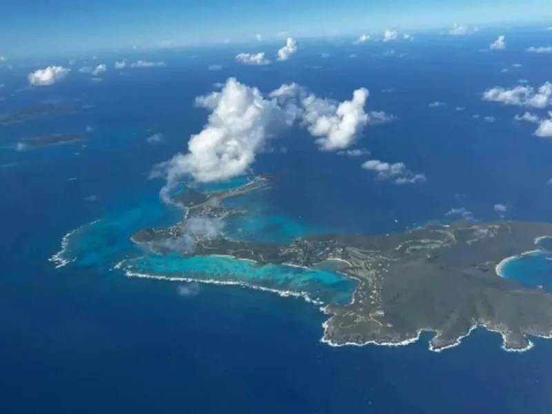 ULM flight over Martinique from Lamentin (972)