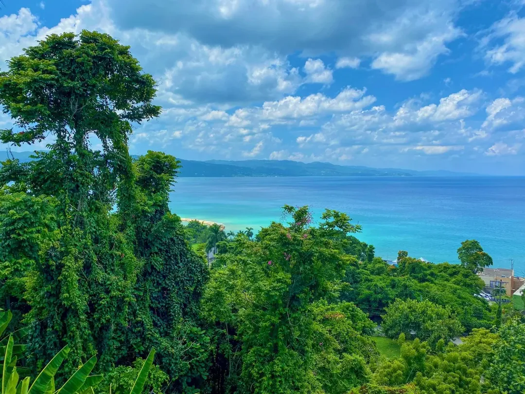 Sustainable Travel in the Caribbean: How to Minimize Your Impact